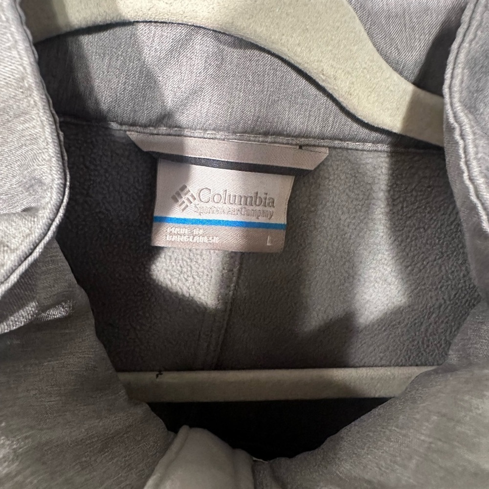 Columbia Gray Performance Jacket Soft-Shell Design - Picture 3 of 7